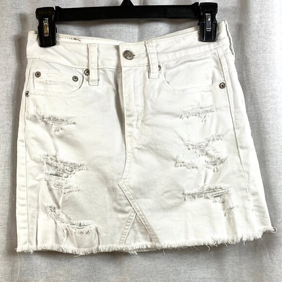 American Eagle Outfitters Dresses & Skirts - Like new American Eagle White Denim skirt